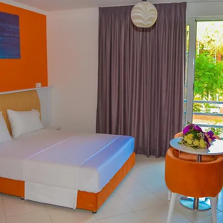 Szálloda Monaco & Garden 3*