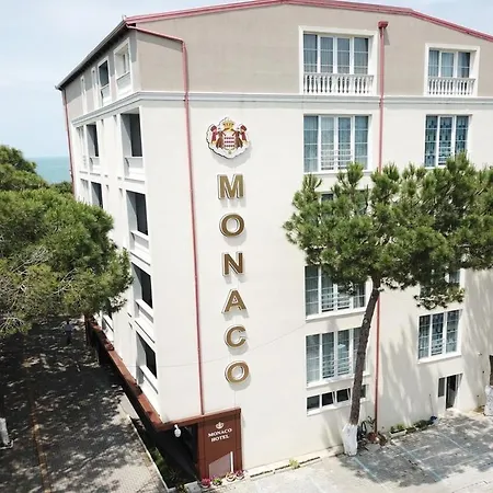 Monaco & Garden Hotel Golem (Tirana)