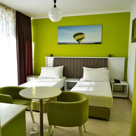 Hotel Monaco&garden Golem (Tirana)