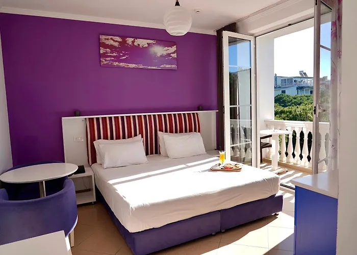 Monaco & Garden Golem (Tirana)